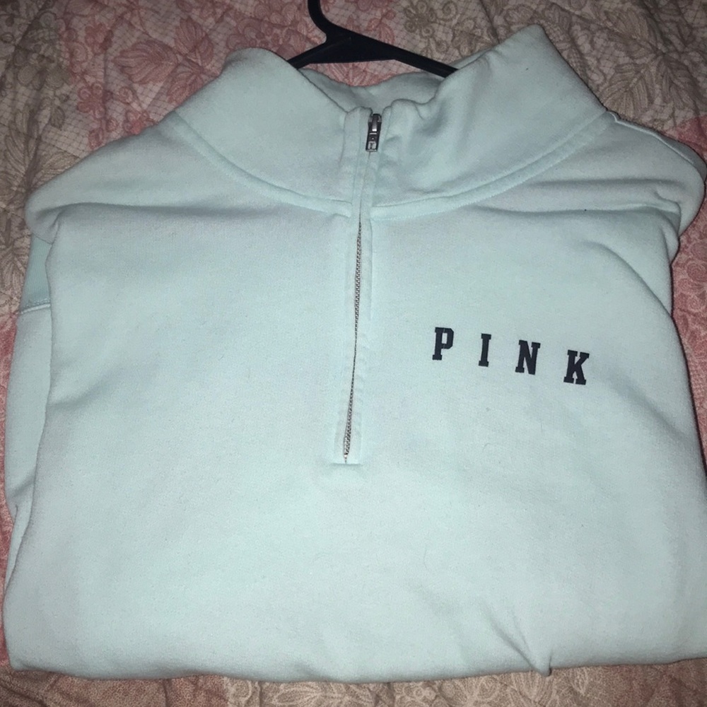 Pullover hoodie